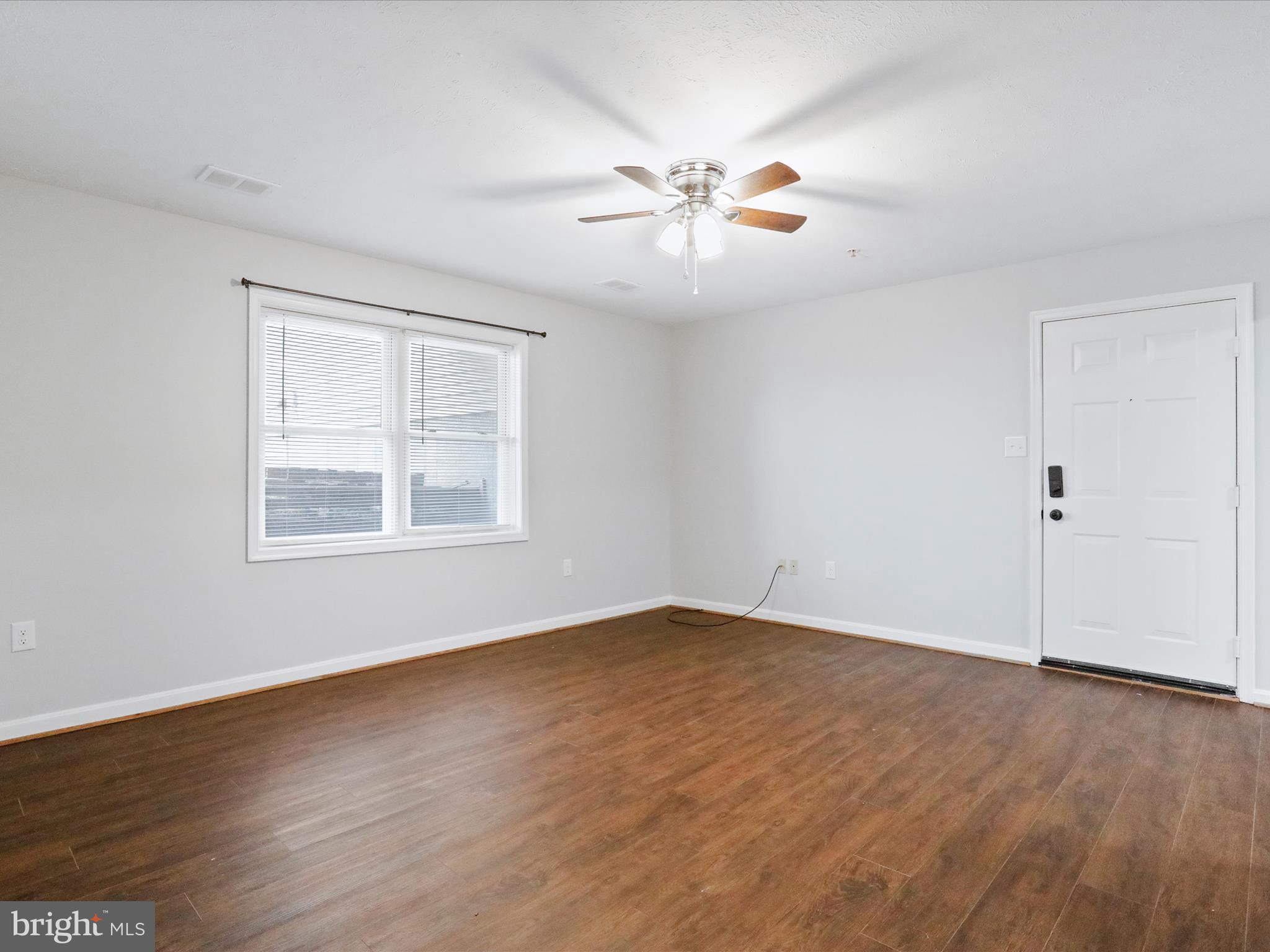 SIGNAL KNOB STATION - Residential