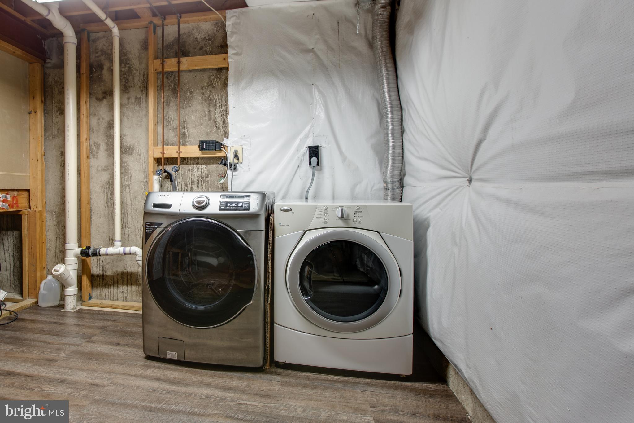 BRIGHTFIELD - Residential