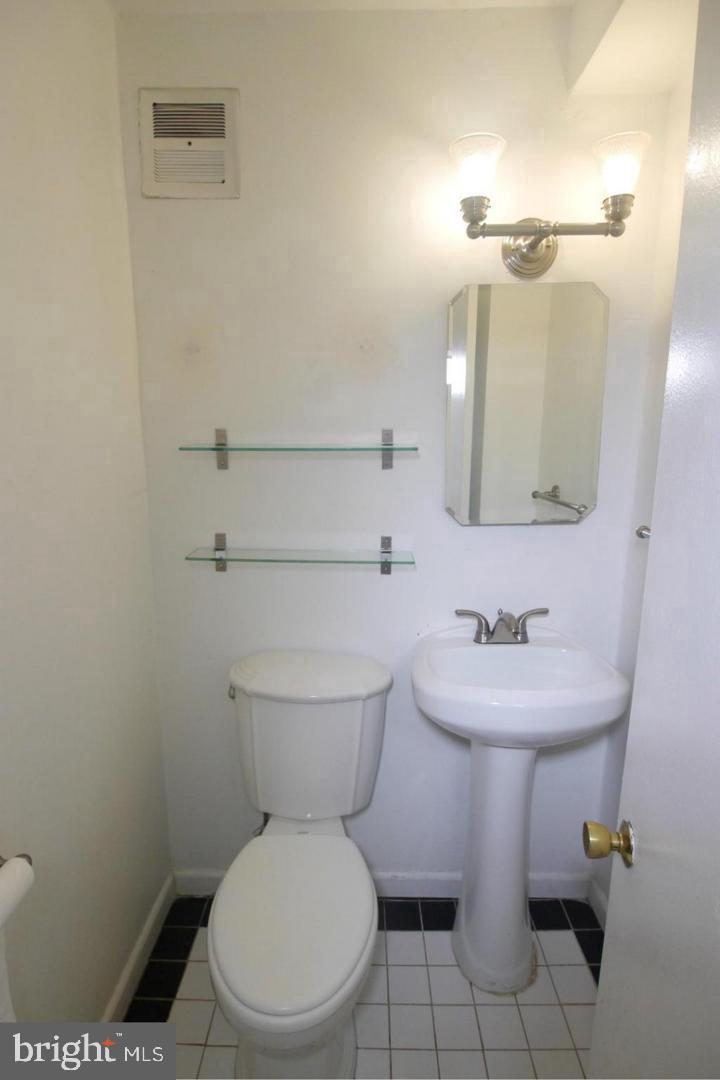 LONDON TERRACE - Residential Lease