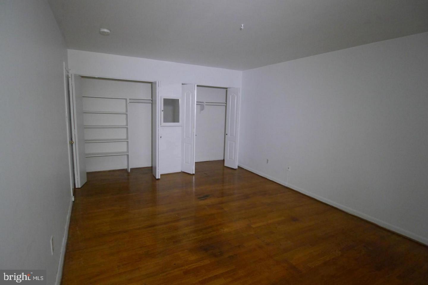 LONDON TERRACE - Residential Lease