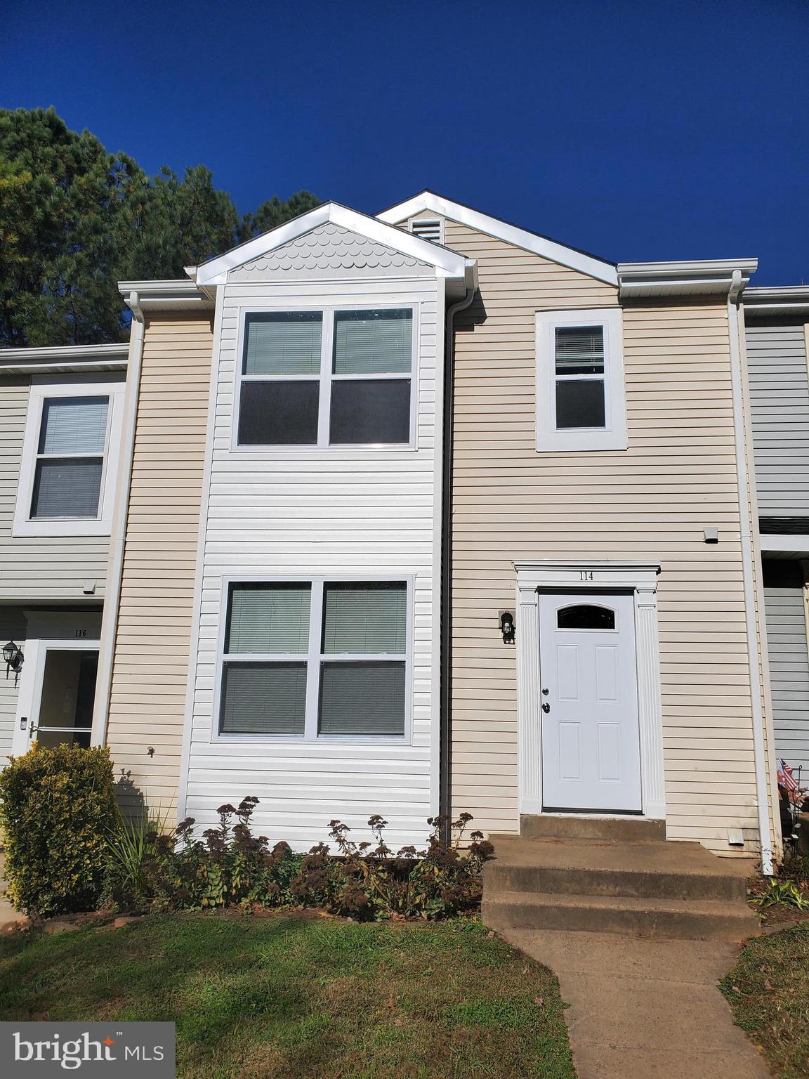 HILLSIDE TOWNES - Residential