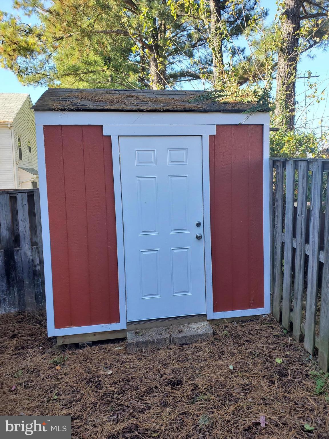 HILLSIDE TOWNES - Residential