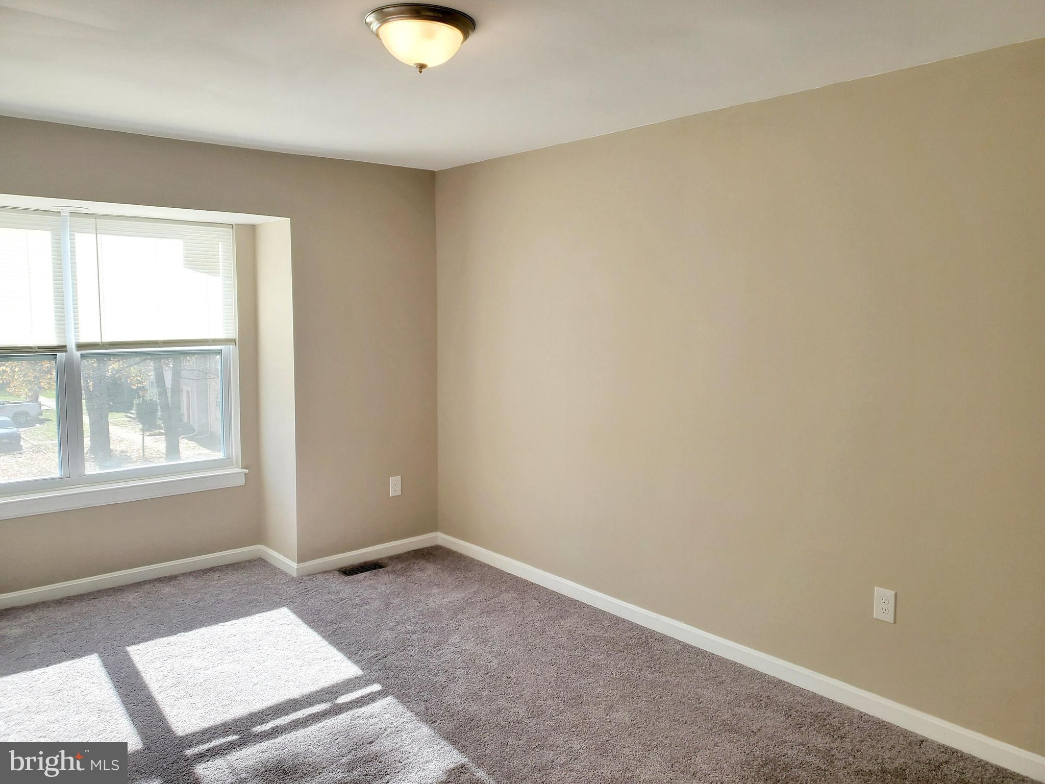 HILLSIDE TOWNES - Residential