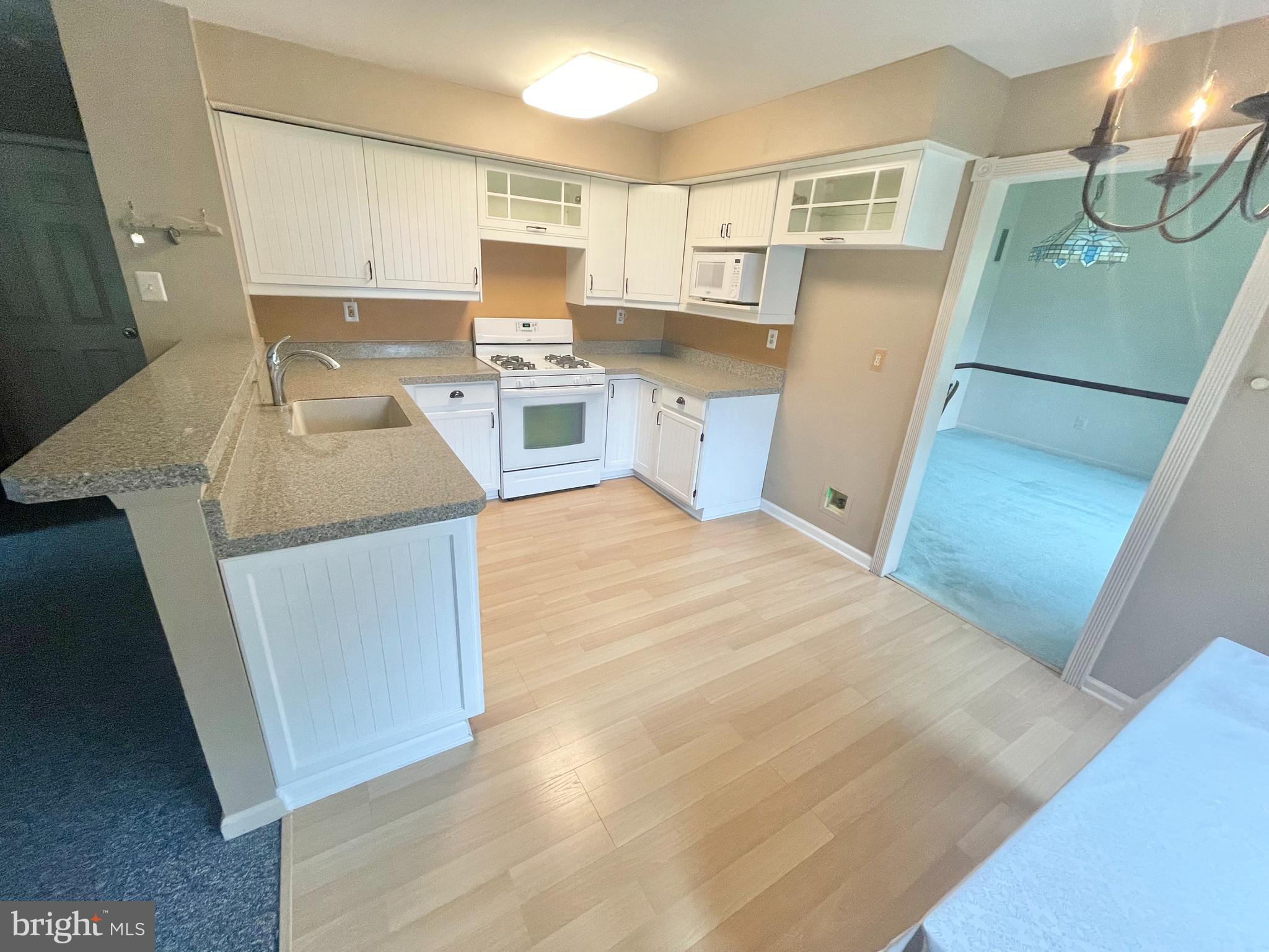 NEWTOWN GATE - Residential