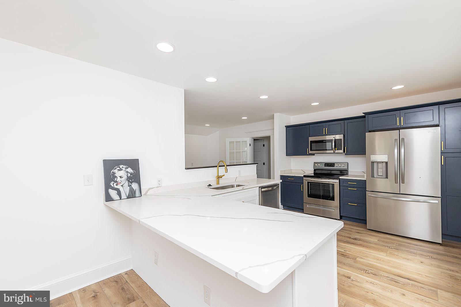 STROSNIDER - Residential Lease