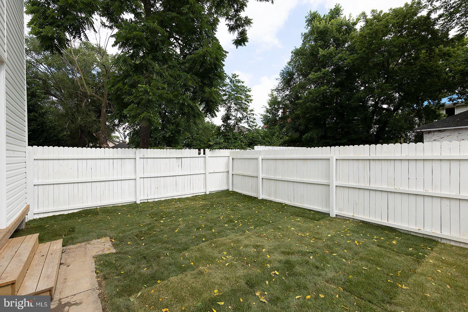 STROSNIDER - Residential Lease