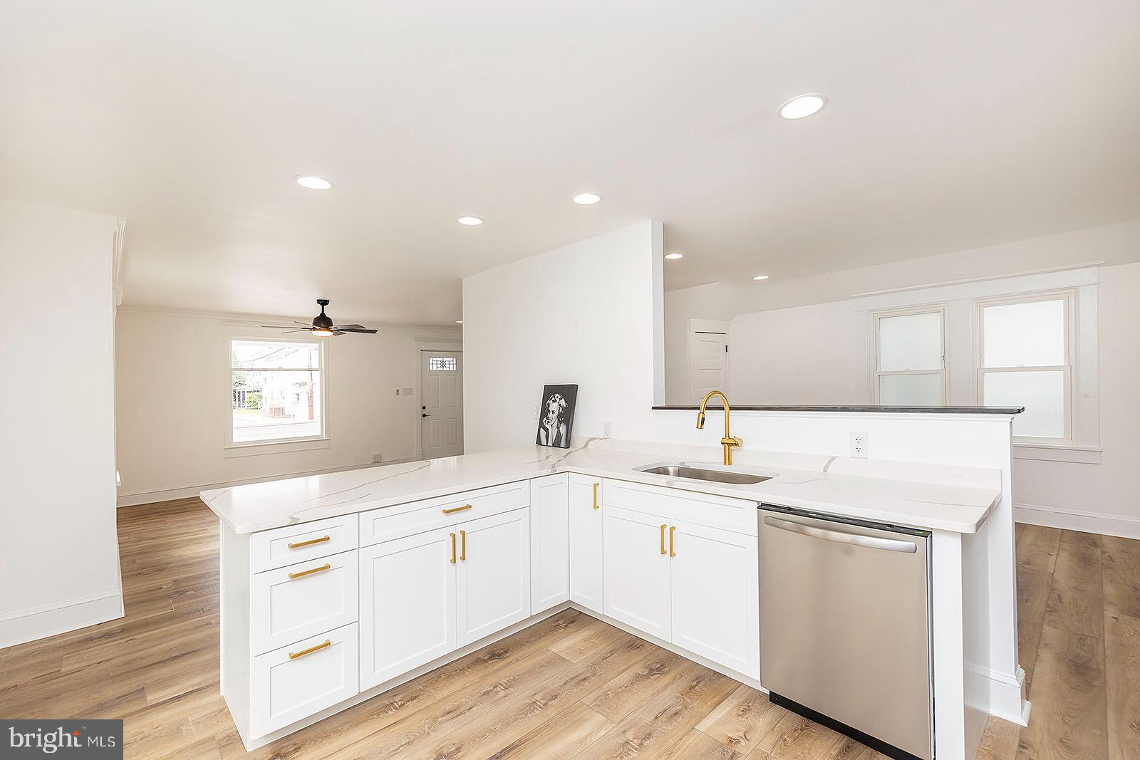 STROSNIDER - Residential Lease