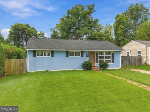 Photo of 1933 Lewis Avenue, ROCKVILLE, MD 20851 (MLS # MDMC2256618)