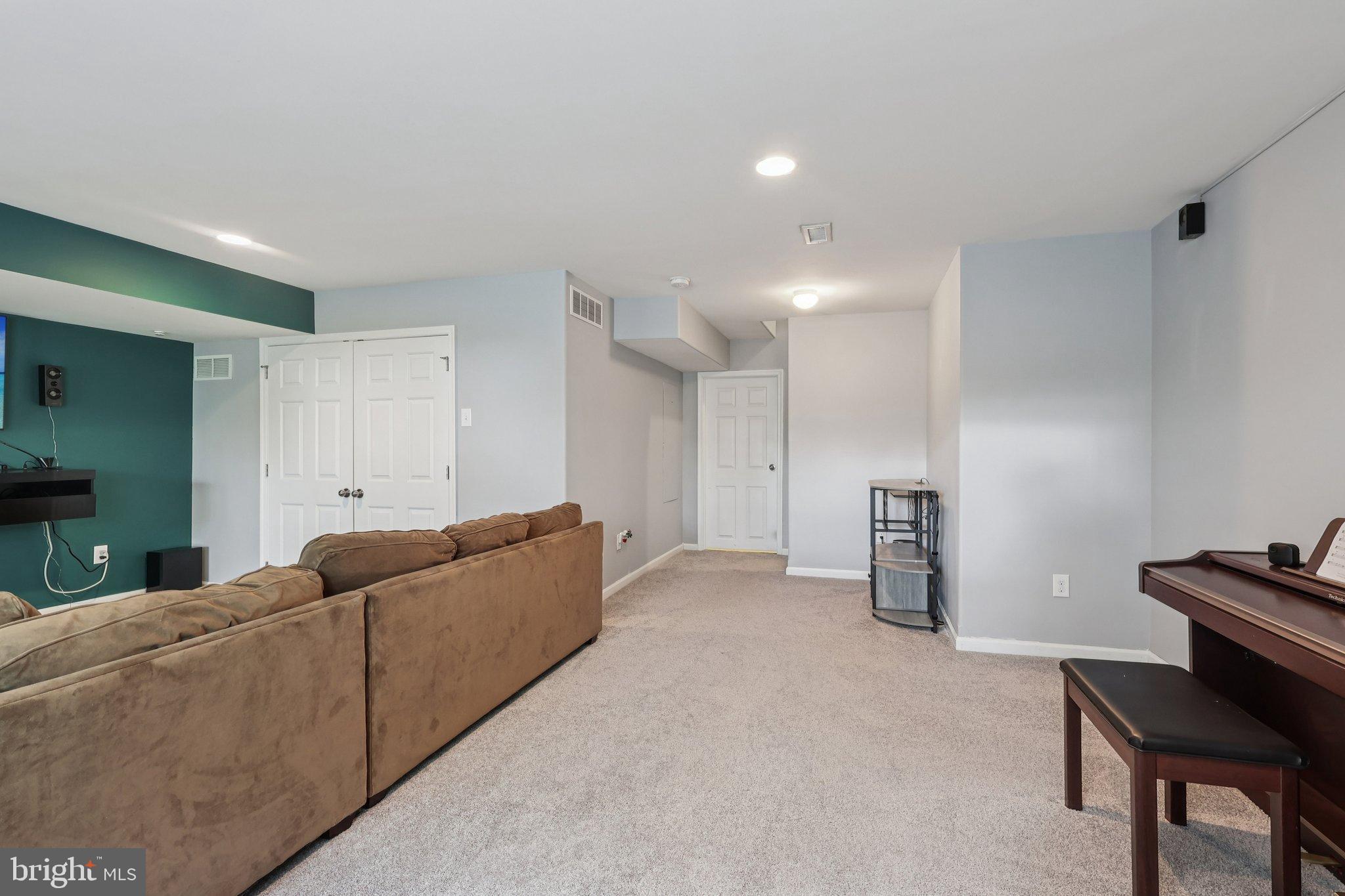 HIGHGATE - Residential