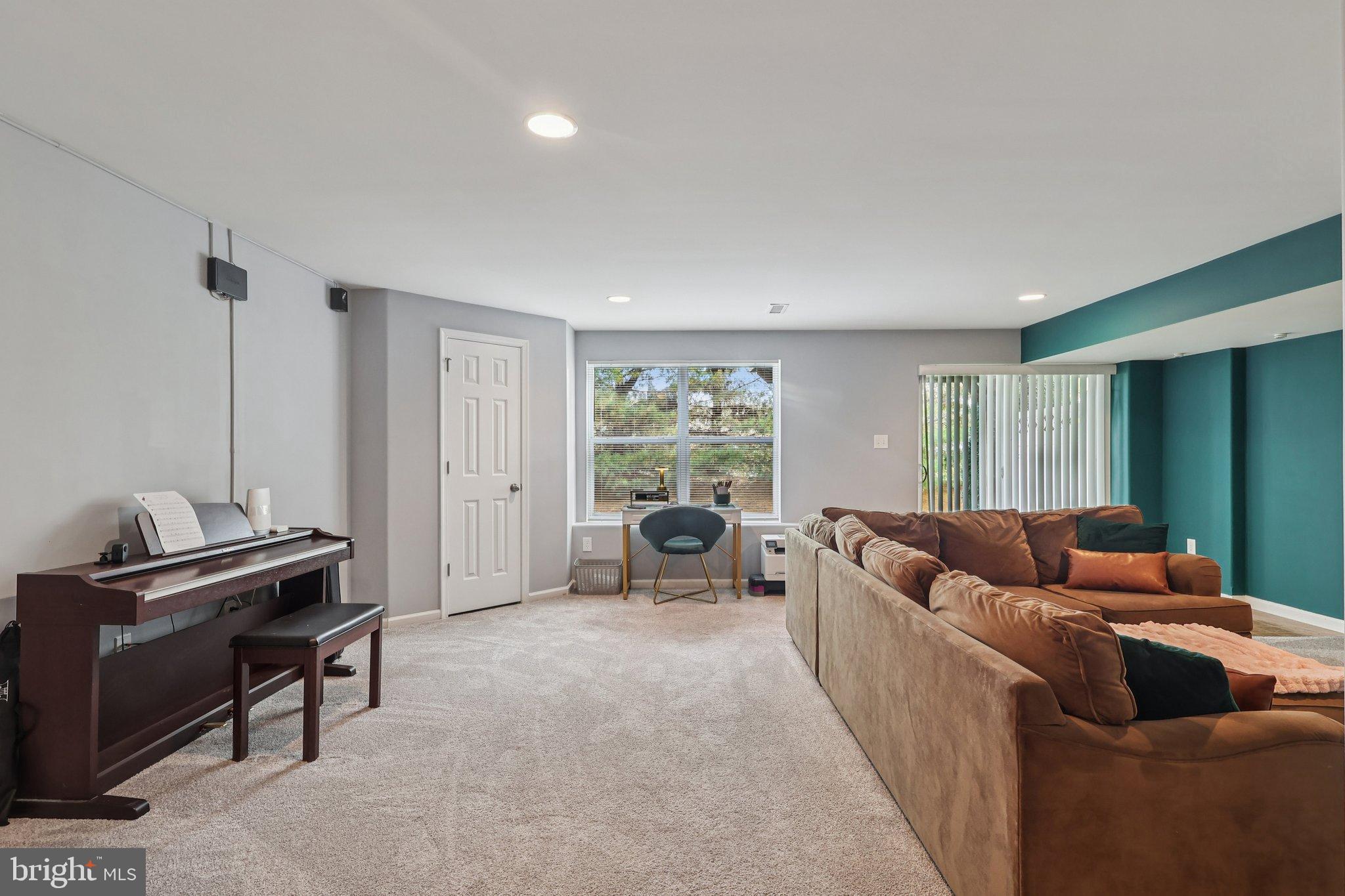 HIGHGATE - Residential