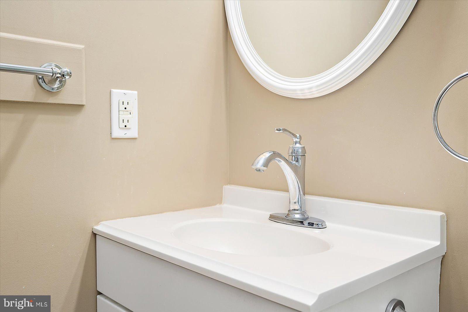 BAYSHORE CM - Residential