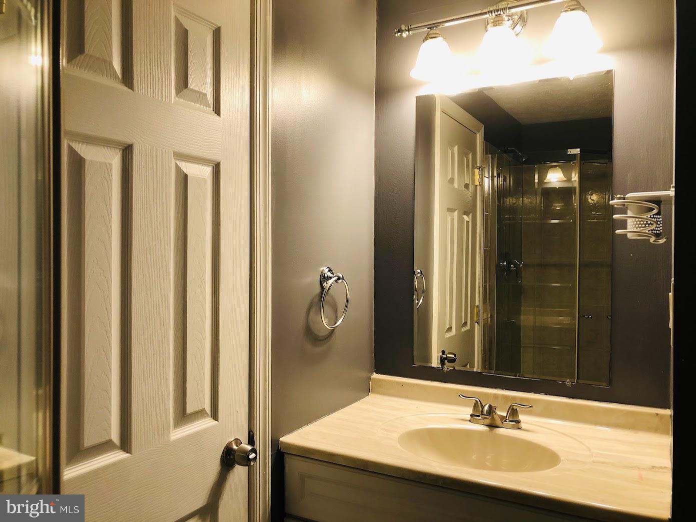 DEVILS REACH CONDOS - Residential Lease