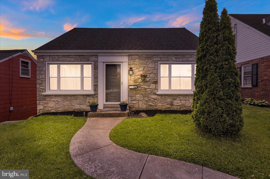 Photo of 206 Hershey Avenue, LANCASTER, PA 17603 (MLS # PALA2070494)