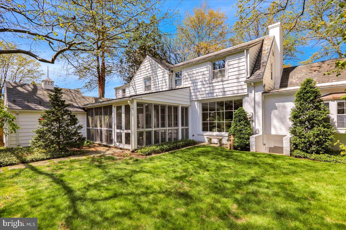 SCHOOL LANE HILLS - Residential