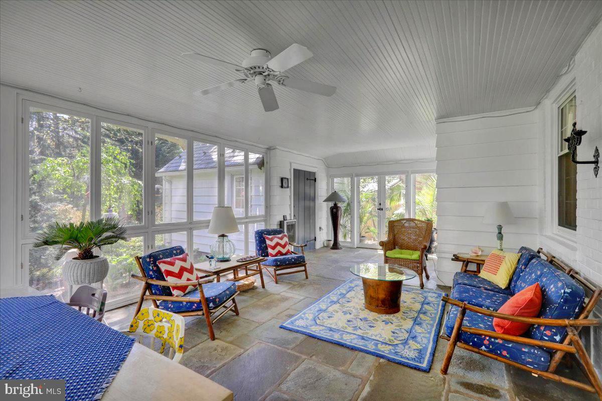 SCHOOL LANE HILLS - Residential