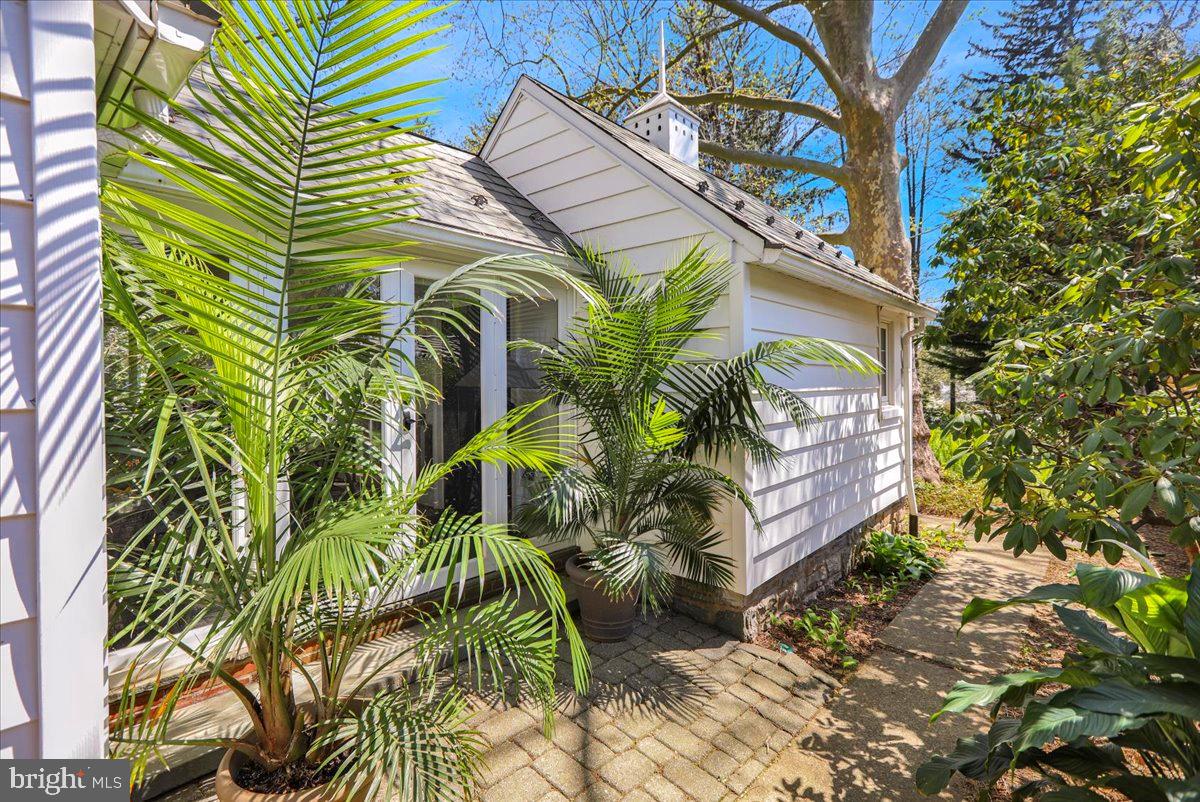 SCHOOL LANE HILLS - Residential