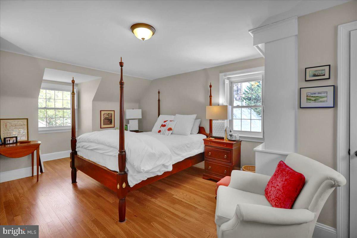 SCHOOL LANE HILLS - Residential