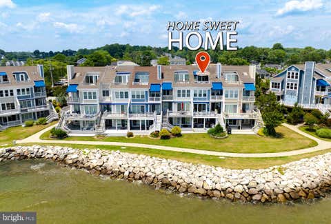 Townhouse For Sale - 8183 Windward Key Drive<br/> CHESAPEAKE BEACH, MD 20732