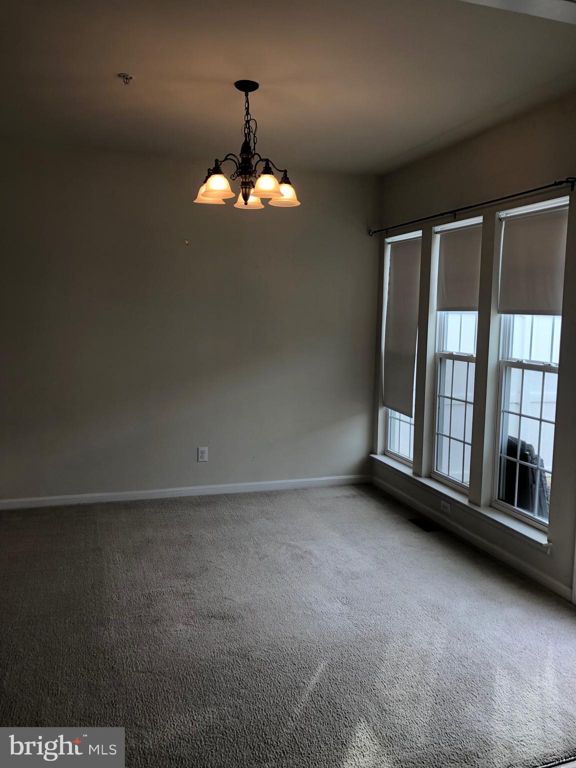 MONTGOMERY POINTE - Residential Lease