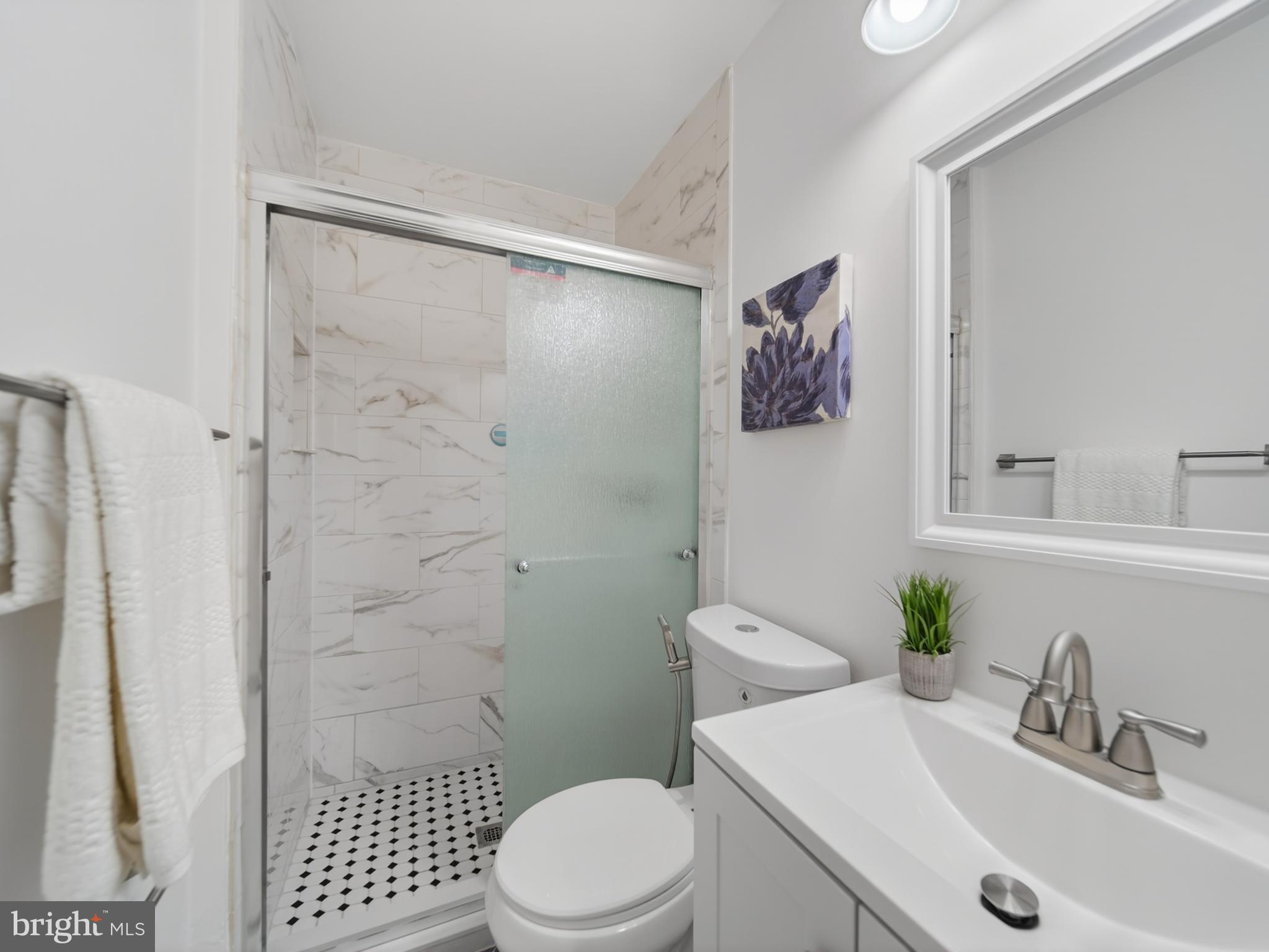 SOUTHGATE WOODS TOWNHOUSES - Residential