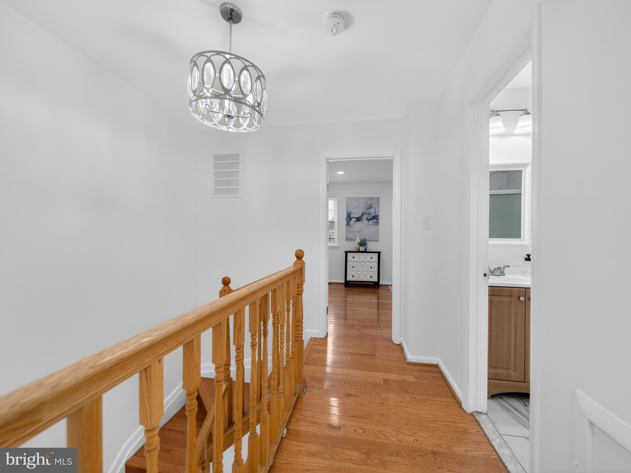 SOUTHGATE WOODS TOWNHOUSES - Residential