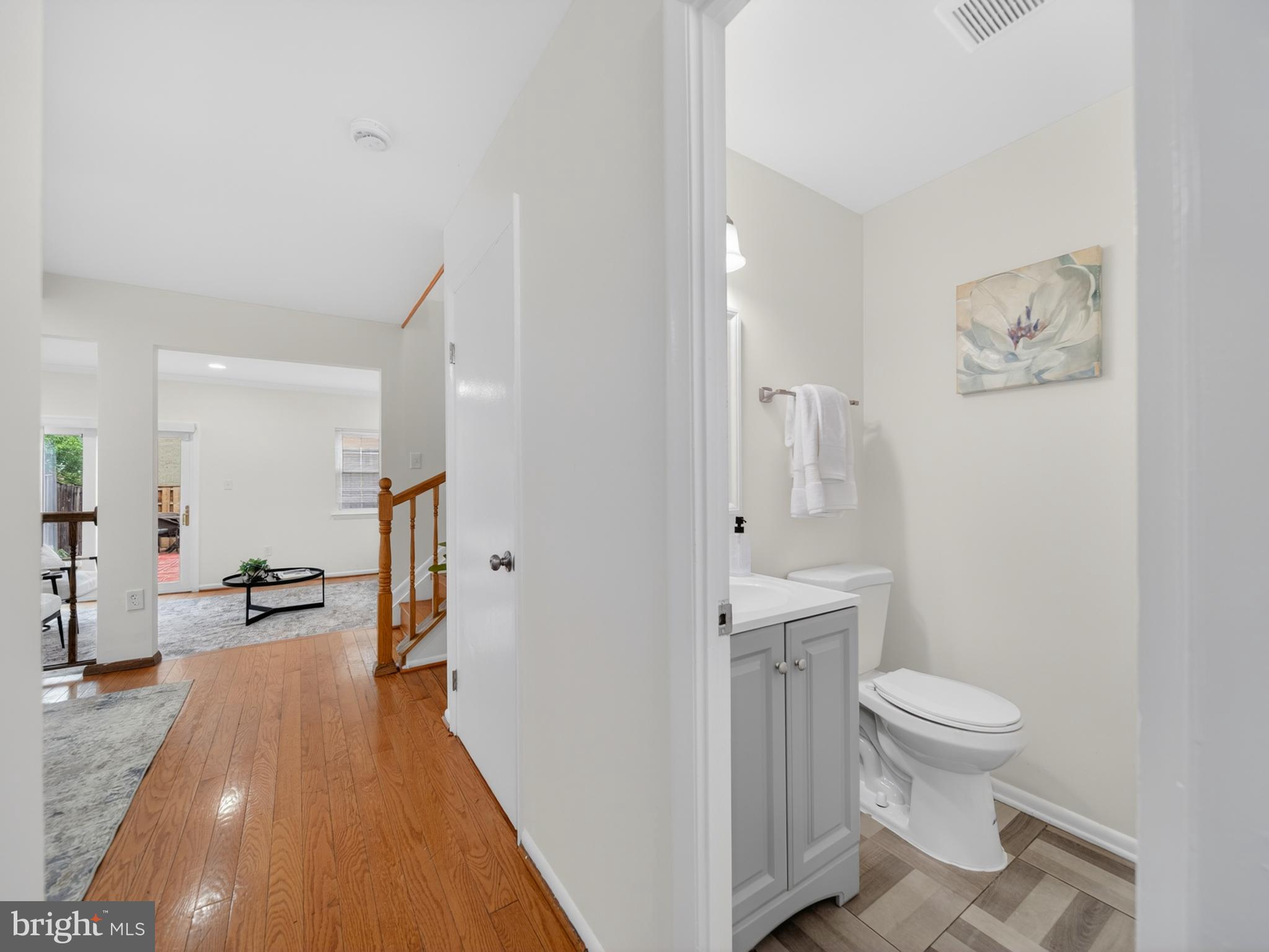 SOUTHGATE WOODS TOWNHOUSES - Residential