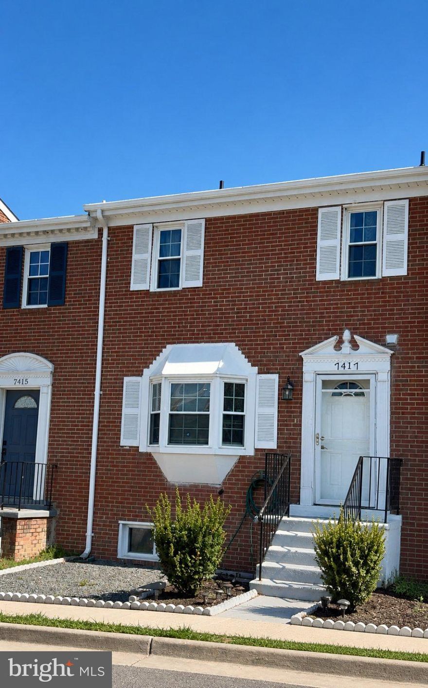 Welcome home to this freshly painted and beautifully updated spacious townhouse in Lorton—bright, welcoming, and truly move-in ready.
Highlights:
4 bedrooms | 3.5 bathrooms
Hardwood flooring on the main and upper levels, including the stairs
Fresh updates throughout with a clean, modern feel
Major Updates:
HVAC replaced in 2020
New roof installed in 2024
Water heater replaced in 2026
Outdoor Living:
Fully fenced backyard
Ideal for entertaining friends and family
Built-in shade
Location & Convenience:
Easy access to Interstate 95, Fairfax County Parkway, and U.S. Route 1
Convenient commute to Alexandria, Springfield, and Washington, D.C.
Nearby Amenities:
Shopping, dining, and daily essentials at Lorton Station Town Center and Springfield Town Center
Close to outdoor escapes like Mason Neck State Park and Occoquan Regional Park with scenic trails and recreation
A perfect blend of comfort, updates, and location—ready for you to move in and enjoy.