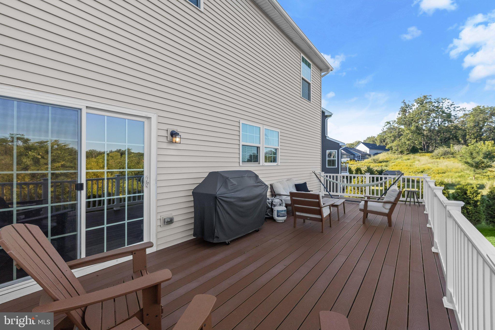 11106 HAZELNUT LANE
