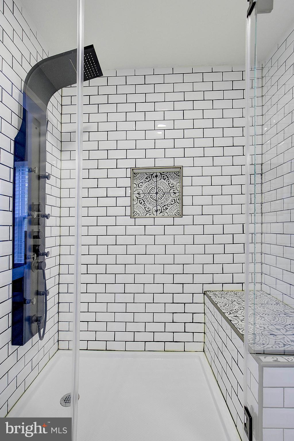 PINEY ORCHARD - Residential