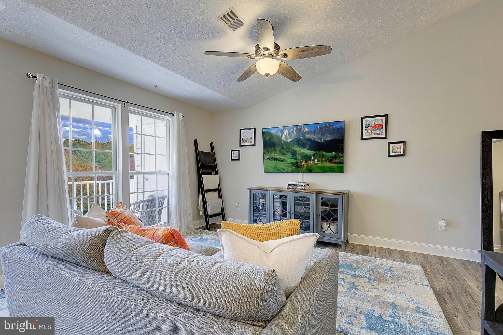 PINEY ORCHARD - Residential