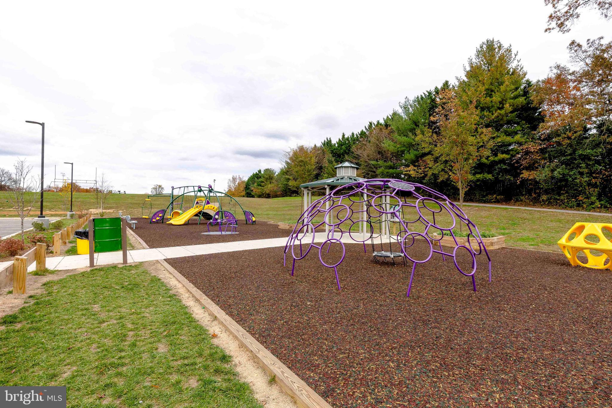 PINEY ORCHARD - Residential