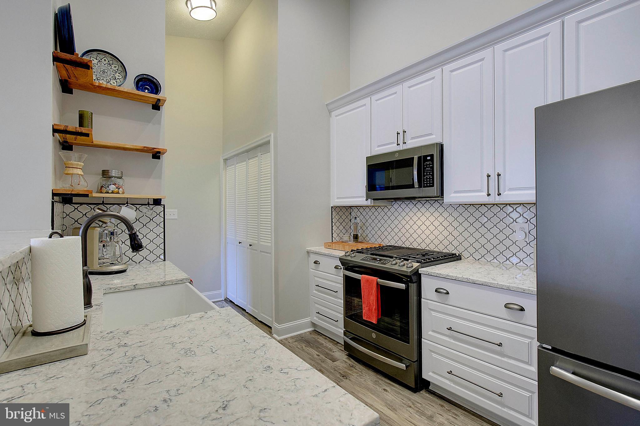 PINEY ORCHARD - Residential