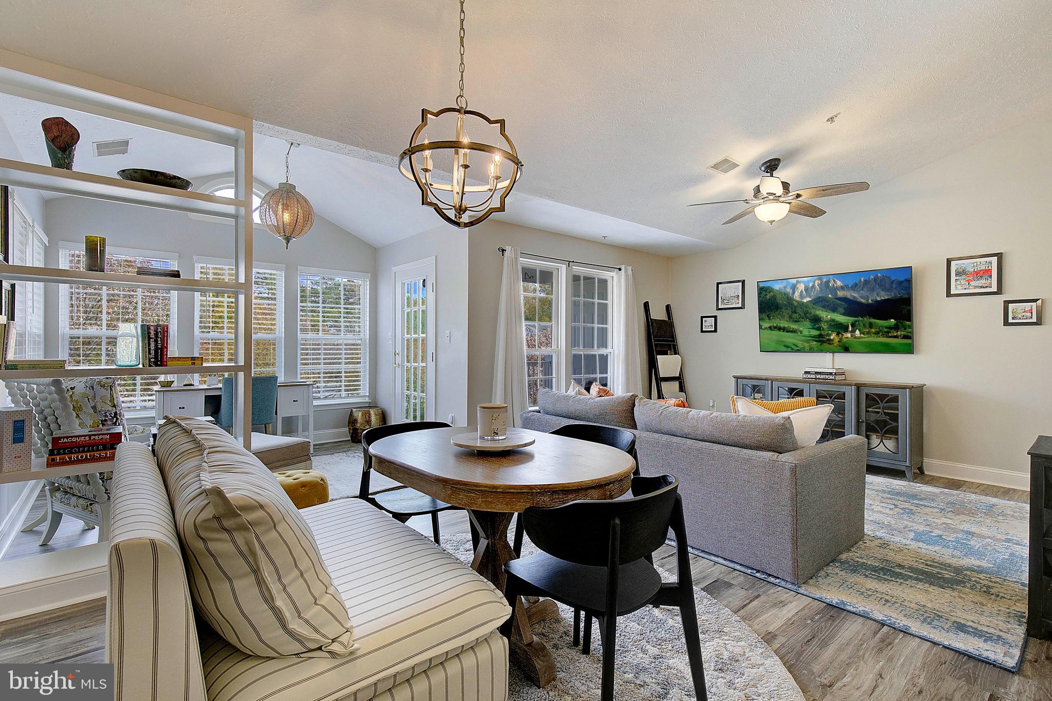 PINEY ORCHARD - Residential