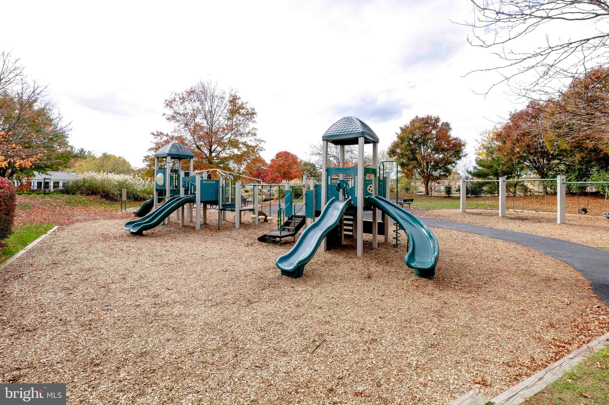 PINEY ORCHARD - Residential