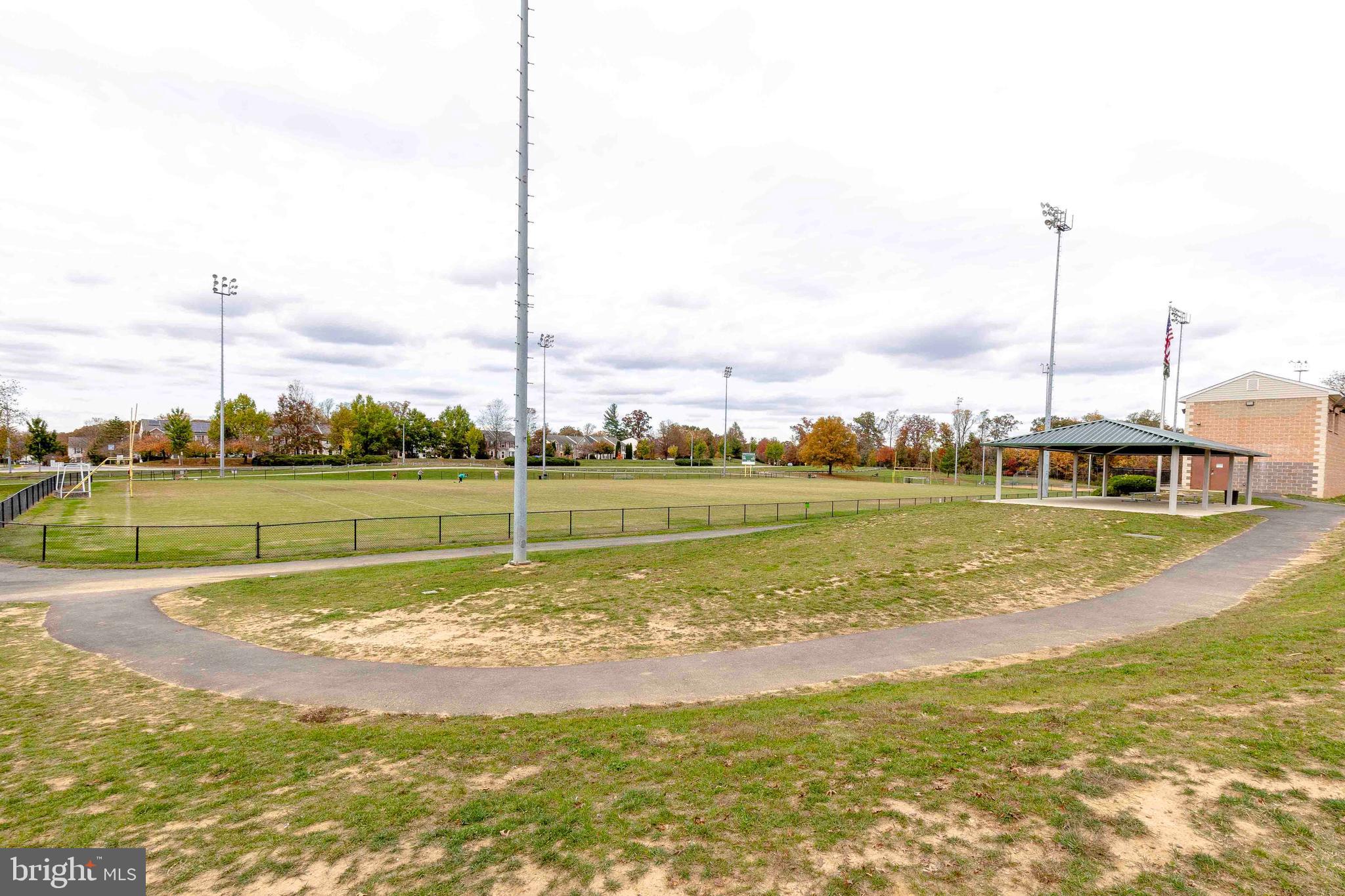 PINEY ORCHARD - Residential