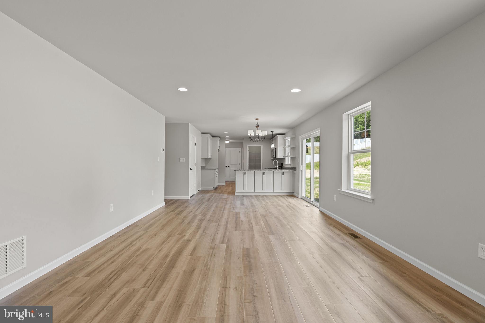 MAIDEN CREEK - Residential