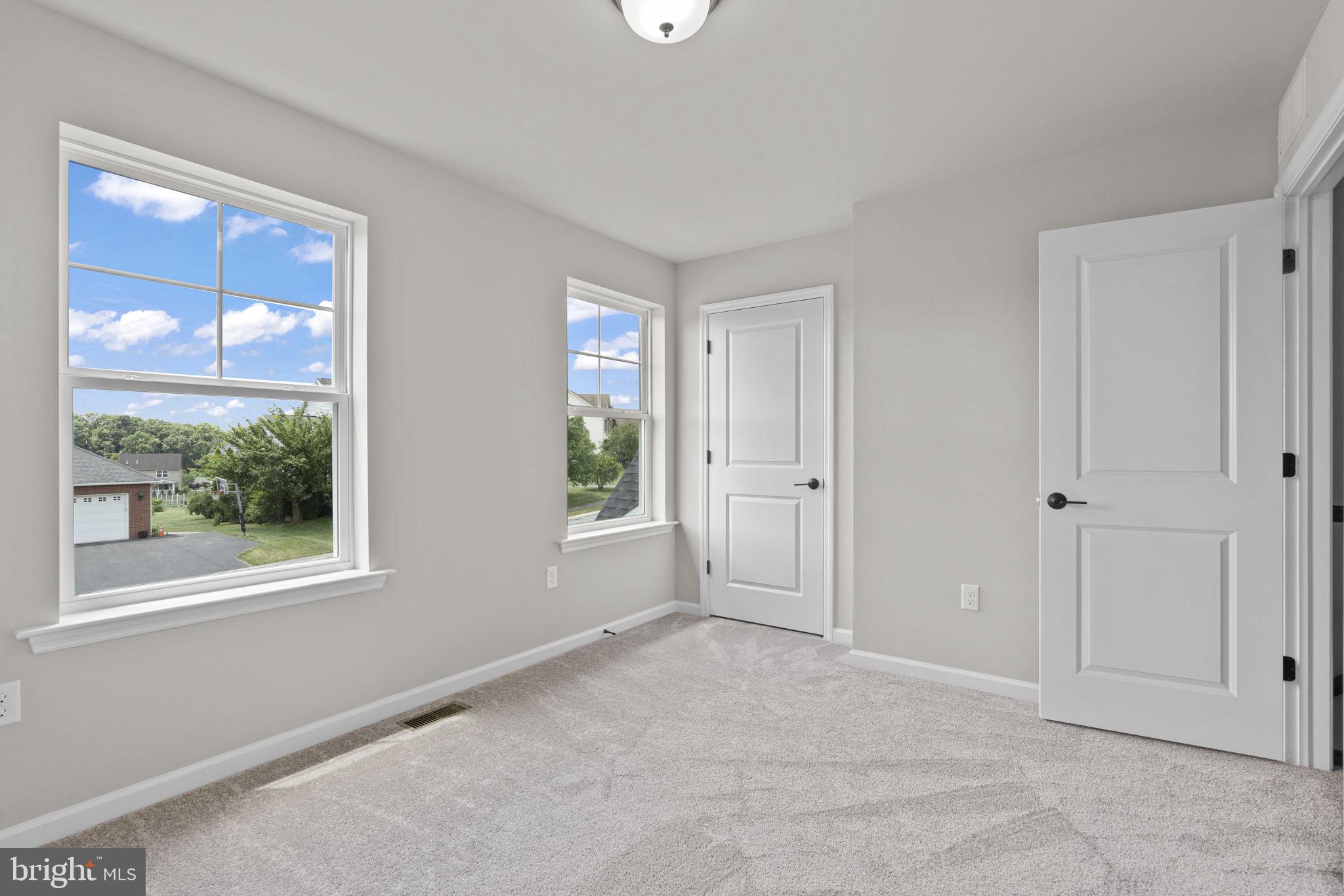MAIDEN CREEK - Residential
