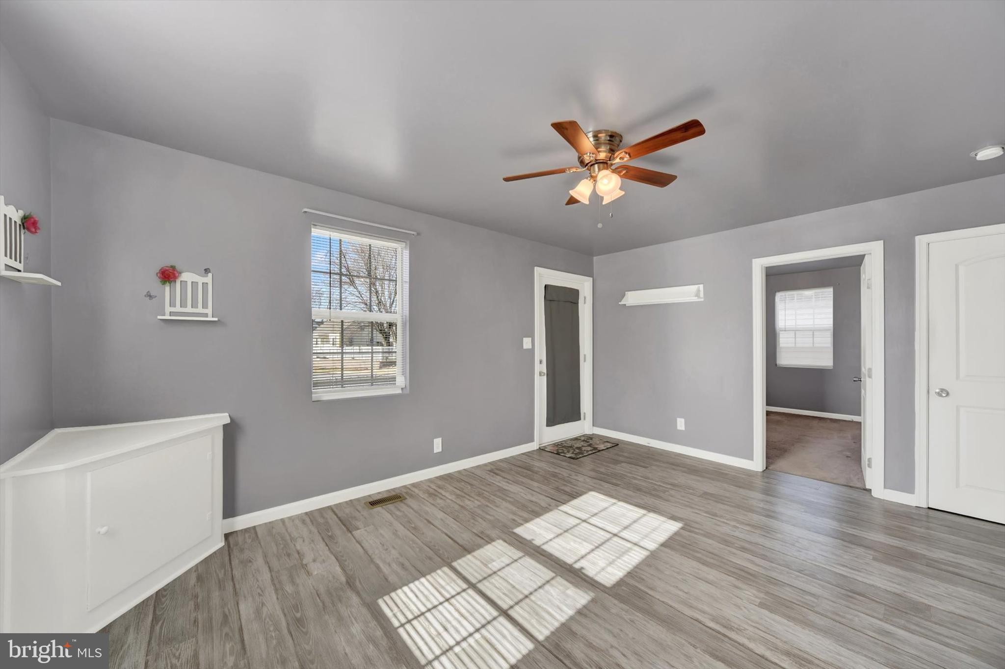 EASTERN TERRACE - Residential