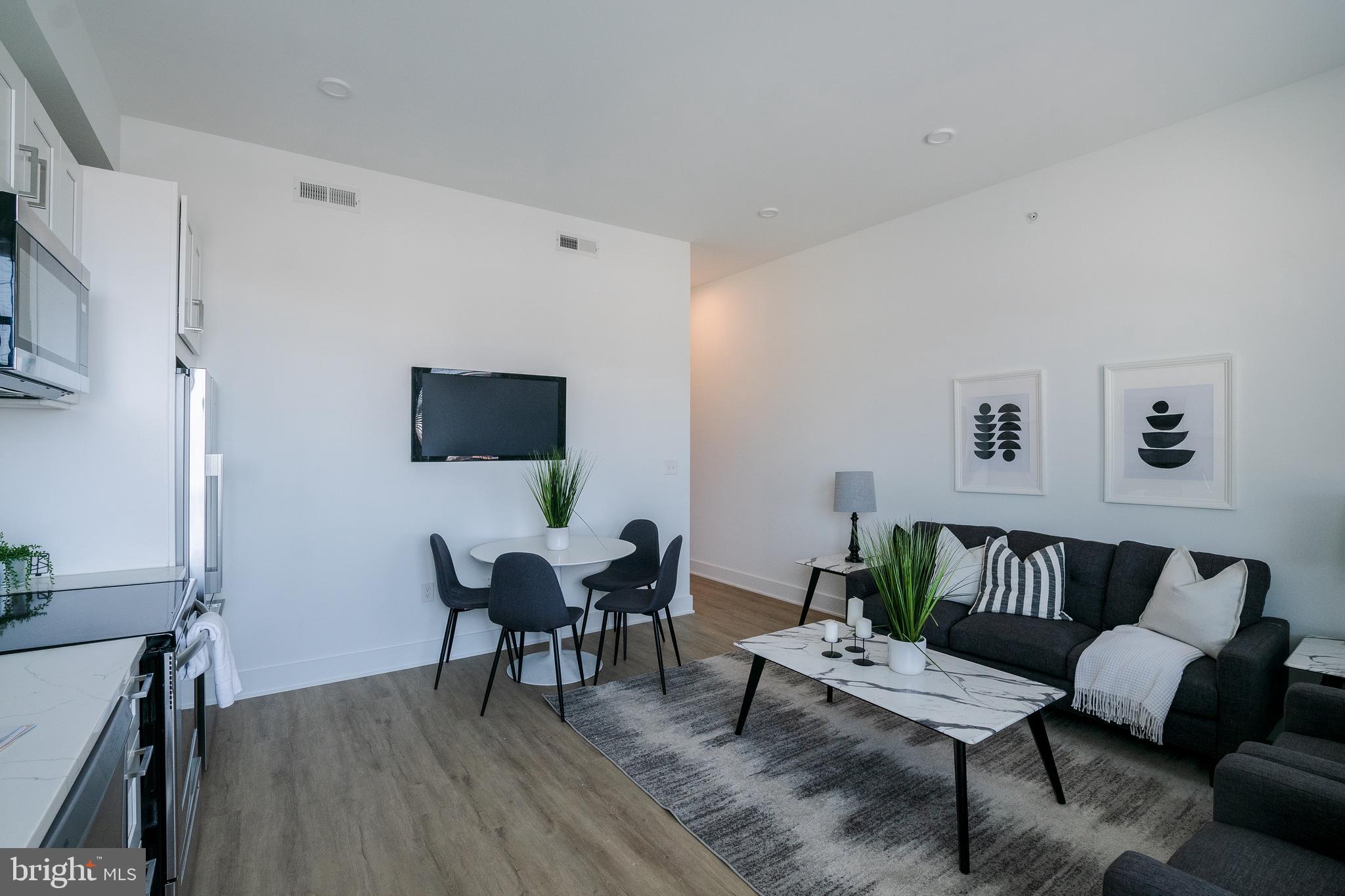 GRADUATE HOSPITAL - Residential Lease