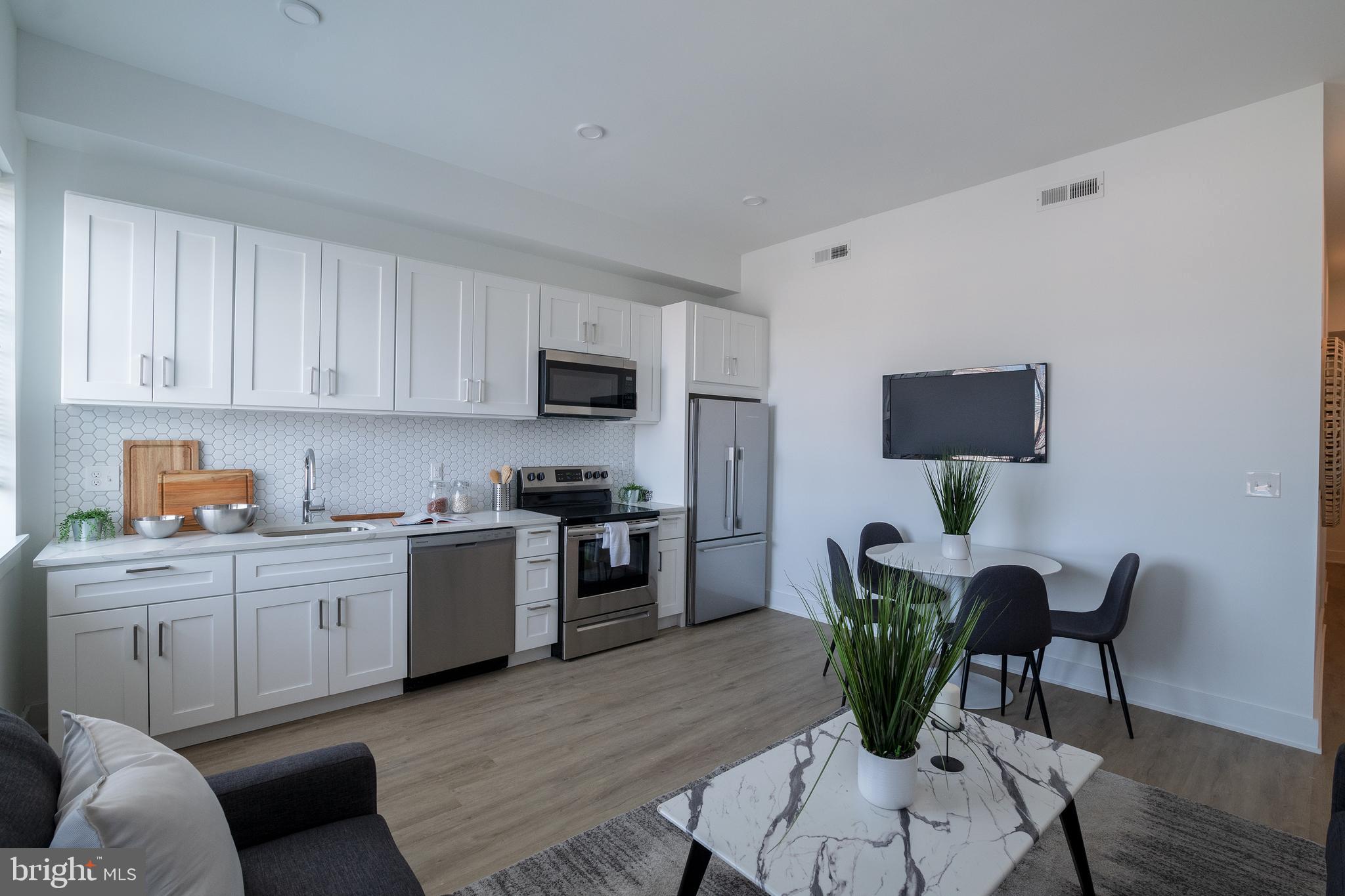 GRADUATE HOSPITAL - Residential Lease