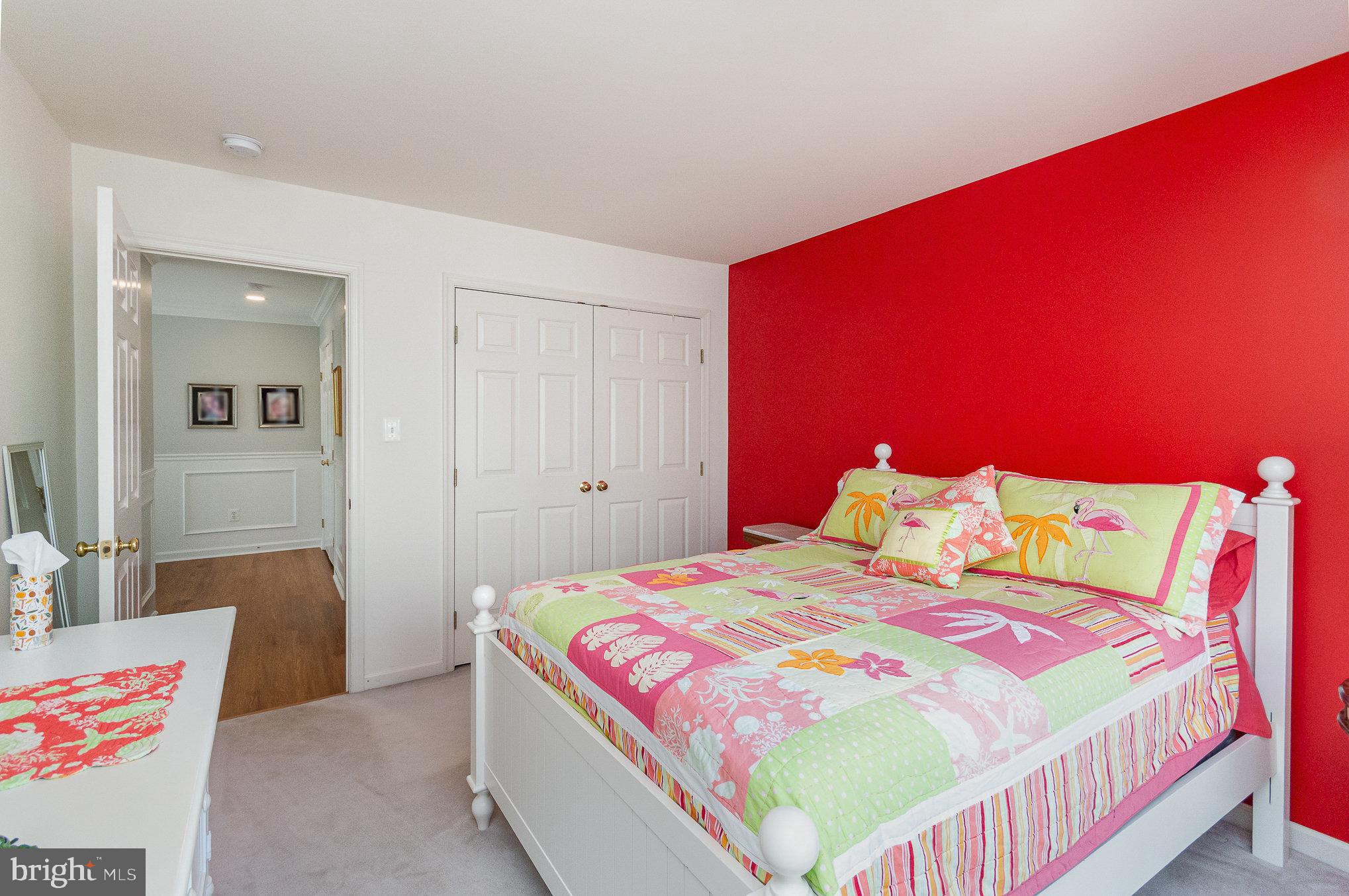 SOUTH RIDING - Residential