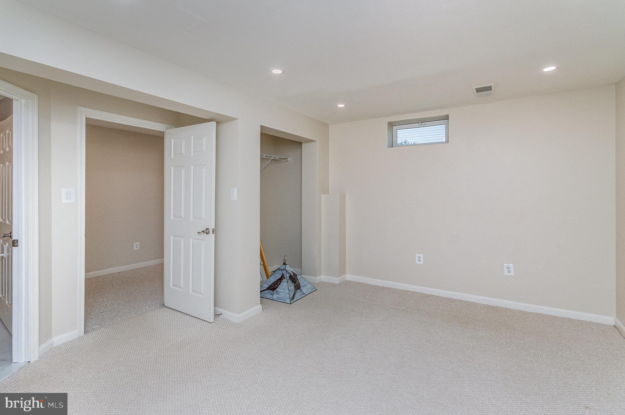 SOUTH RIDING - Residential