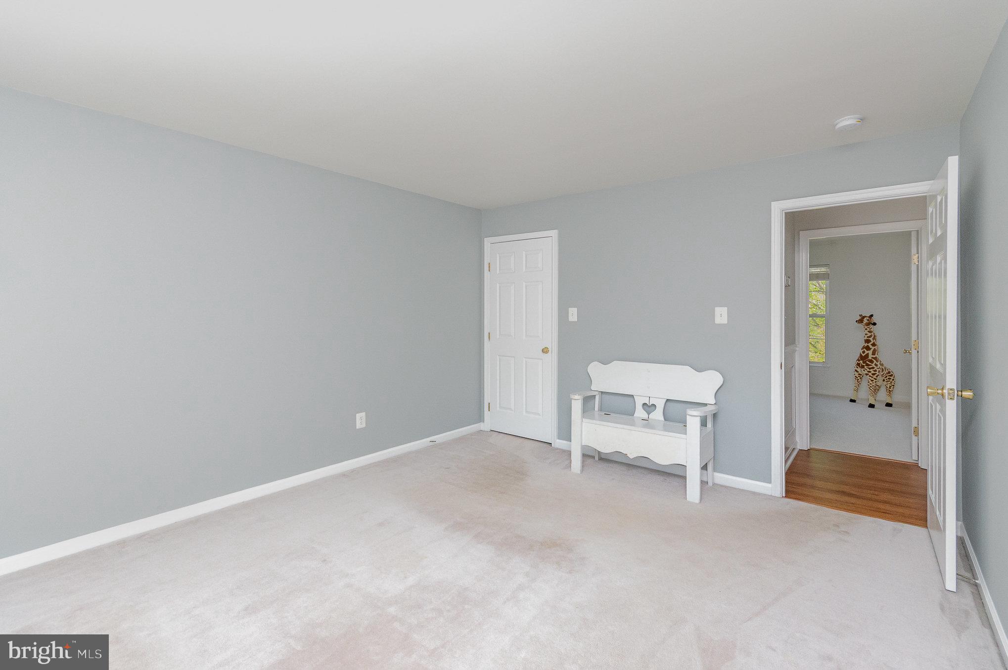 SOUTH RIDING - Residential