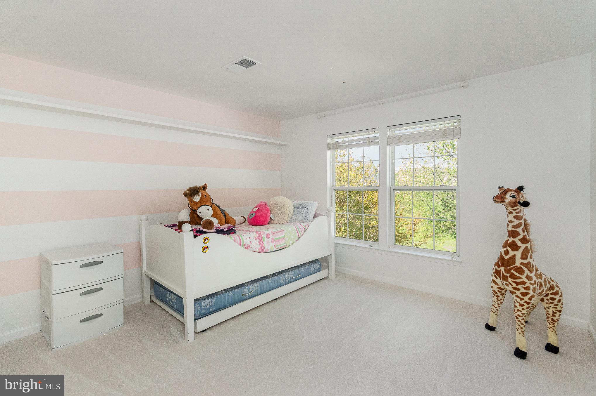 SOUTH RIDING - Residential