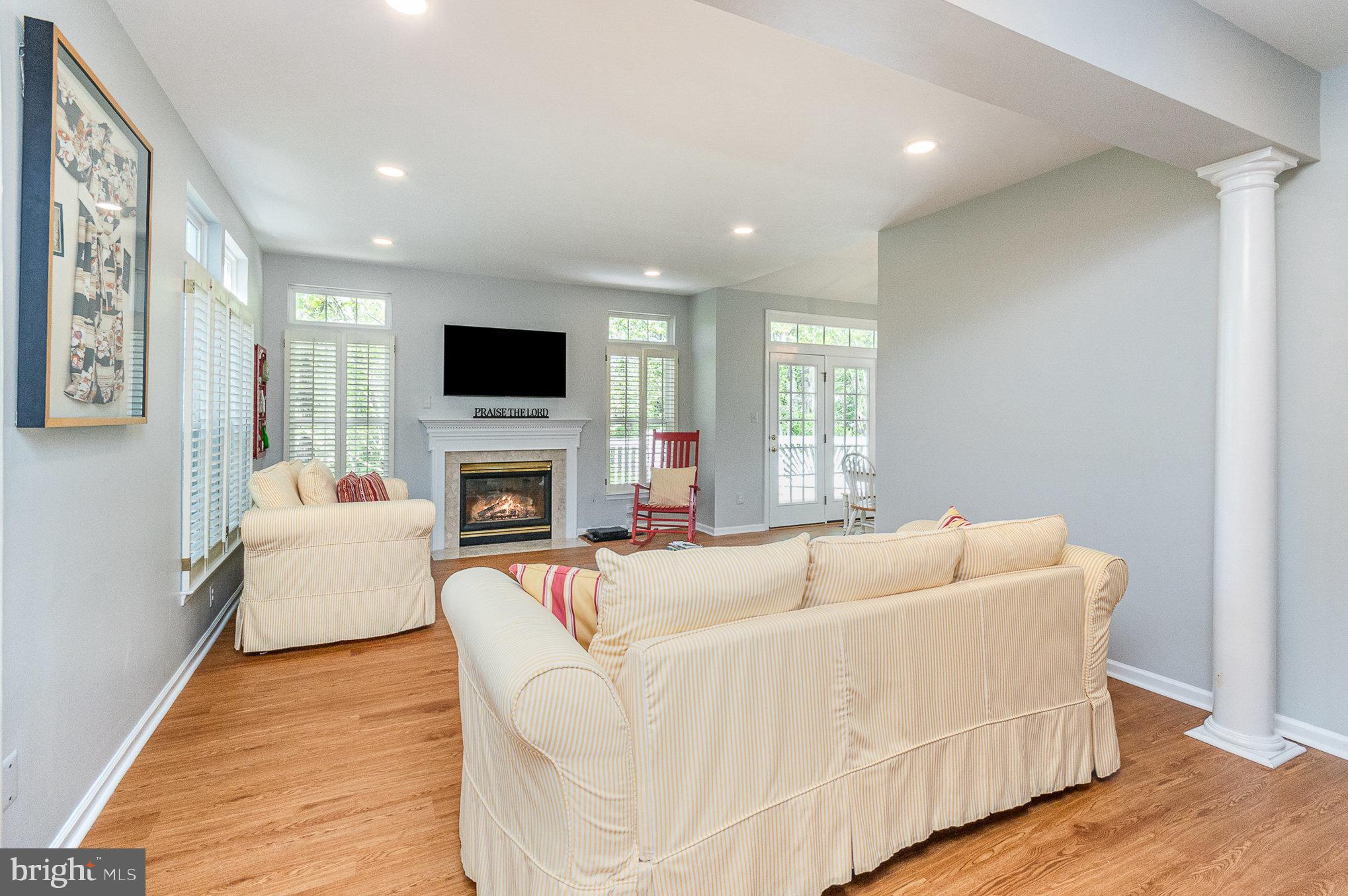 SOUTH RIDING - Residential