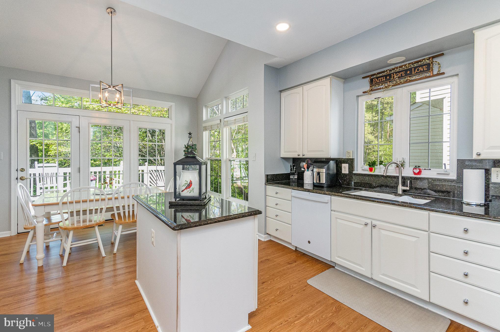 SOUTH RIDING - Residential