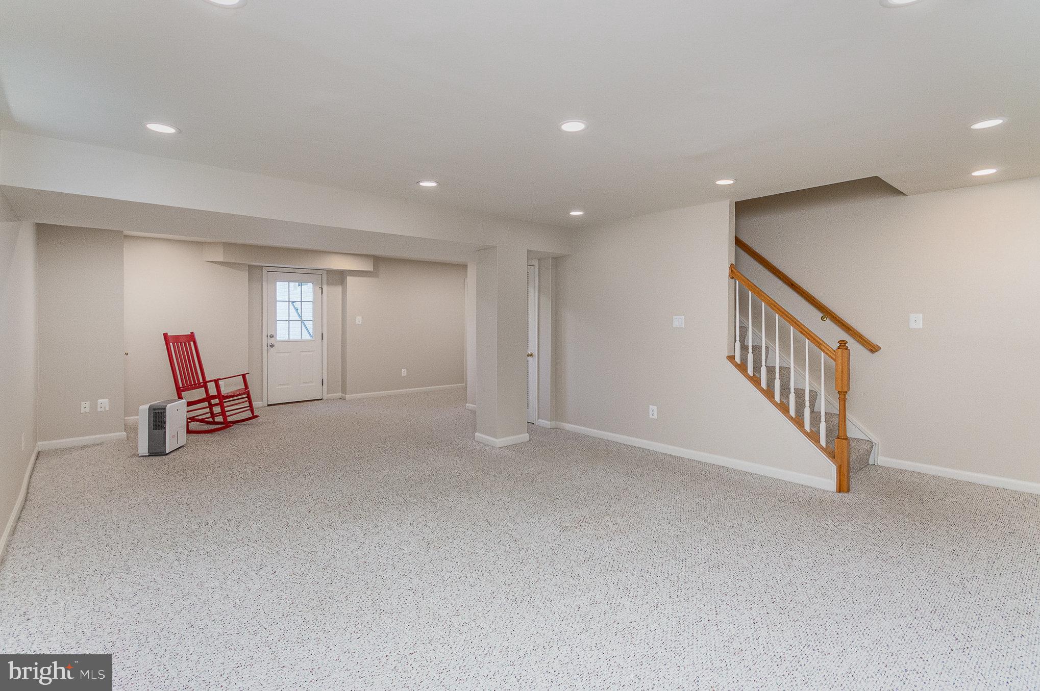 SOUTH RIDING - Residential