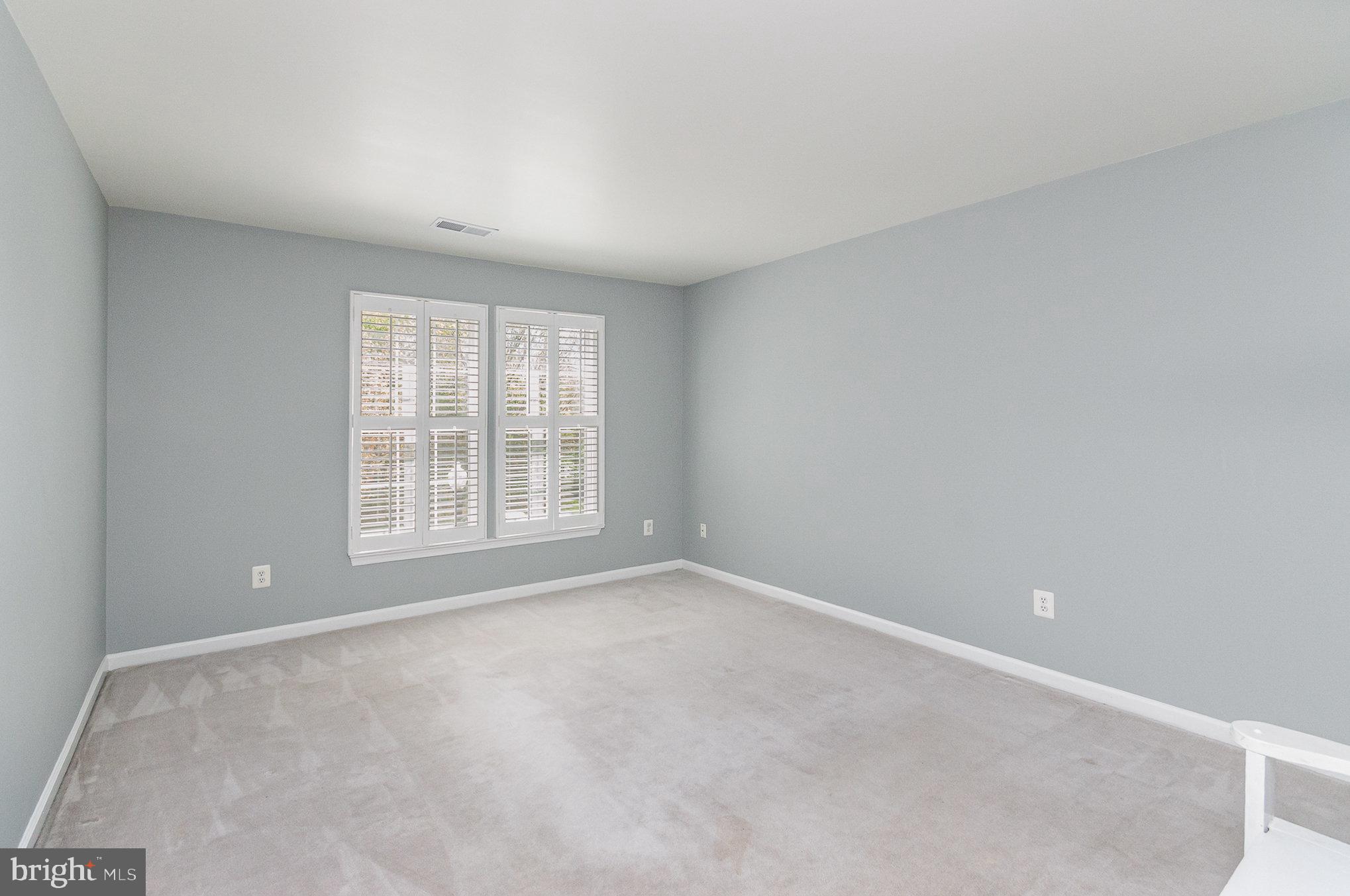 SOUTH RIDING - Residential