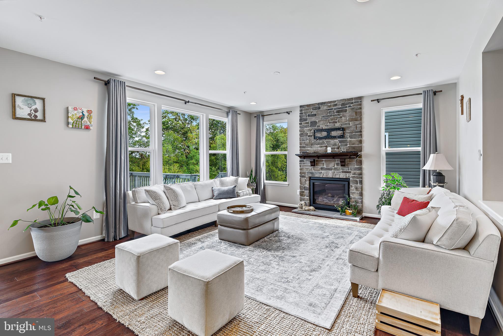 TUSCARORA CREEK - Residential