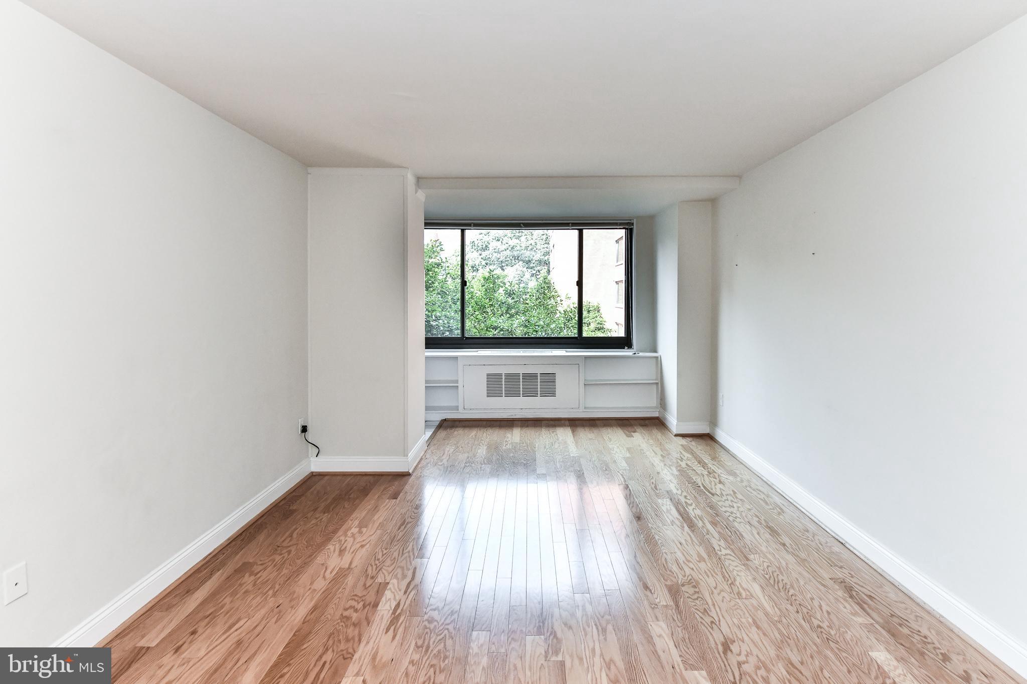 1021 ARLINGTON BOULEVARD 747